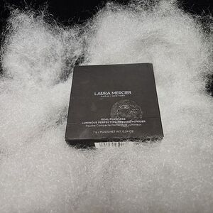 Laura Mercier Pressed Powder - Translucent Honey